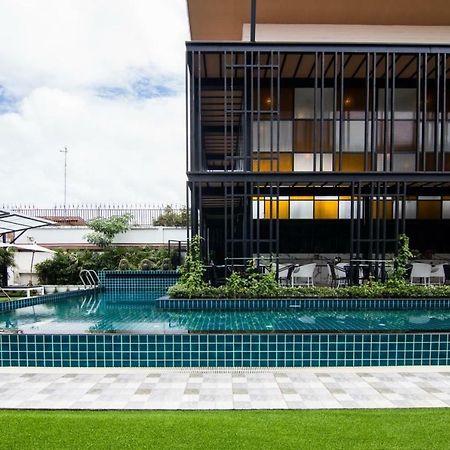 Blue Lagoon Hotel Chiang Rai Exterior foto